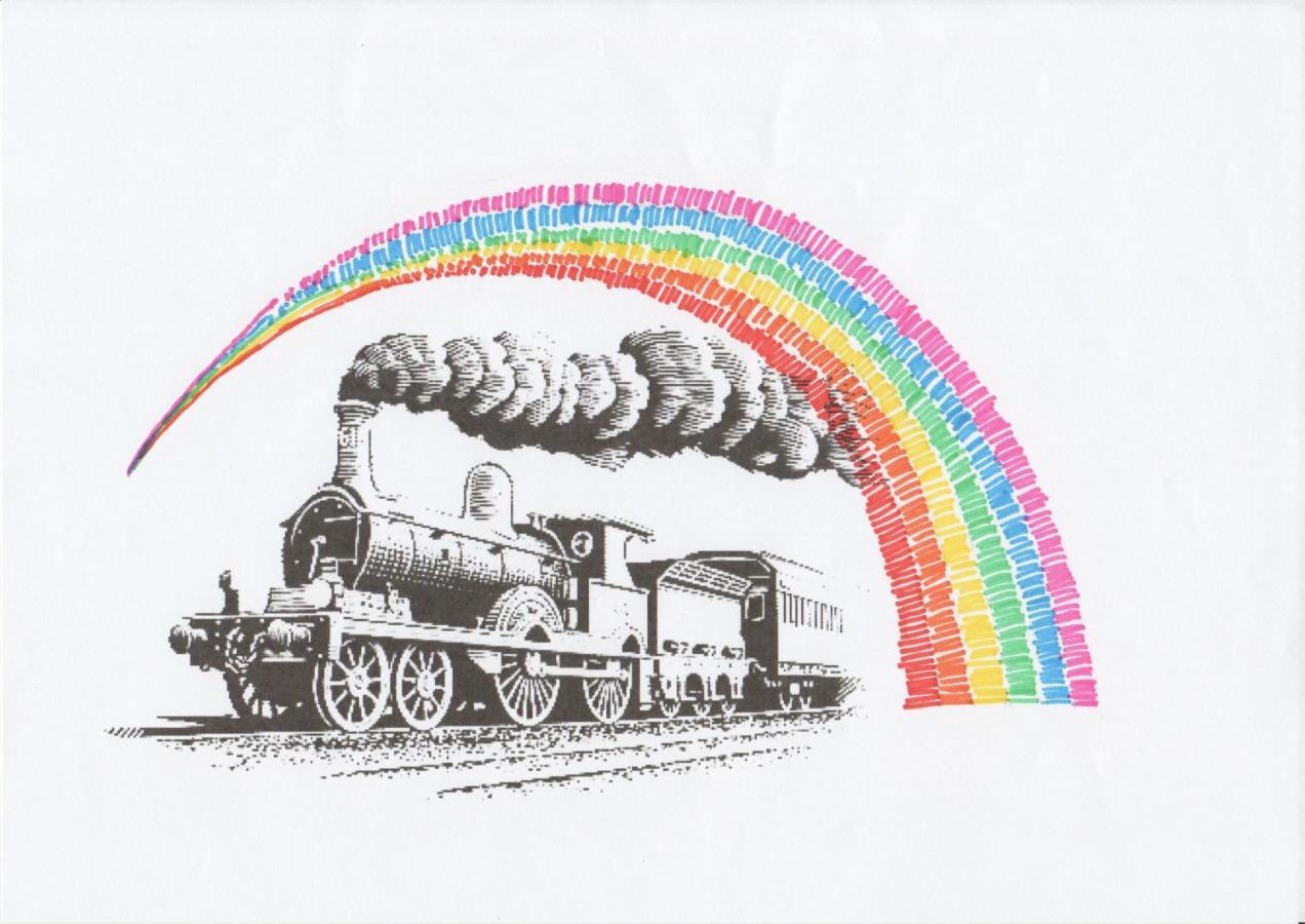 Arcobaleno In Stazione Saronno Exterior foto